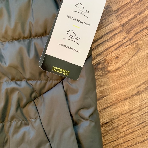 Olive Camo Green Champion lightweight puffer vest - Picture 5 of 5